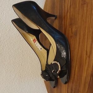 Anne Klein Black Embossed Leather Peep Toe Heels Cut Out Career Elegant Sz.10.5